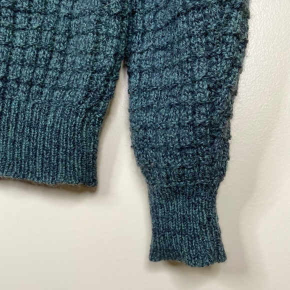 Vintage American Eagle Green Wool Sweater Womens Size Medium - Picture 8 of 8